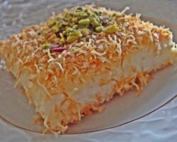 Sakızlı Muhallebili Kadayıf Pastası Tarifi, Nasıl Yapılır
