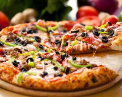 Yaz Pizzası Tarifi – Pratik Yemek Tarifleri