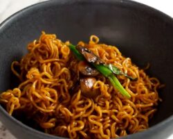 Mantarlı Ramen Noodle Tarifi – Size Yemek Tarifleri