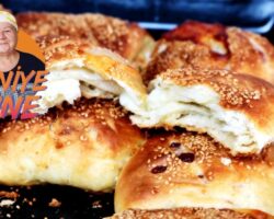 Pamuk gibi kabaran Simit Poğaça