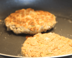 Ton Balıklı Burger Tarifi