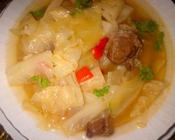 Kapuska yemeğinin yanına ne gider, neler ikram edilebilir?