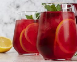 Yazın favori içeceği: Evde çilekli limonata nasıl yapılır? Sadece birkaç dakika