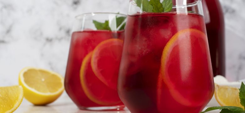 Yazın favori içeceği: Evde çilekli limonata nasıl yapılır? Sadece birkaç dakika
