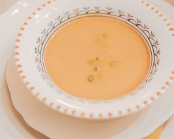 Lezzeti asla şaşmıyor! Aşçısından lokanta usulü işkembe çorbası tarifi…