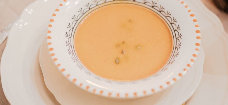 Lezzeti asla şaşmıyor! Aşçısından lokanta usulü işkembe çorbası tarifi…