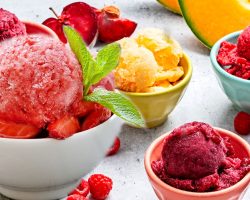 Lezzet patlaması yaşatıyor: Evde sorbe nasıl yapılır? Tazecik mevsim meyveleriyle 6 farklı sorbe tarifi