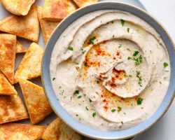 Sofraların Vazgeçilmez Lezzeti Olan Humus Nasıl Yapılır?