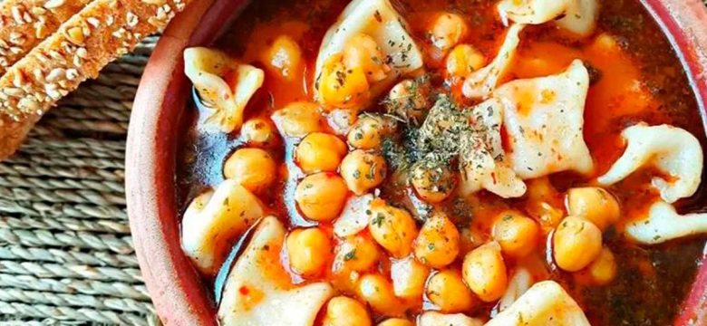 Yüksük çorbasının yanına ne gider? Hangi yemek, tatlı ve yiyecekler yakışır?
