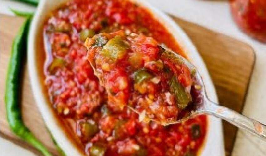 Sofralarınızın baş tacı olacak! Ustasından acı sos tarifinin püf noktaları...