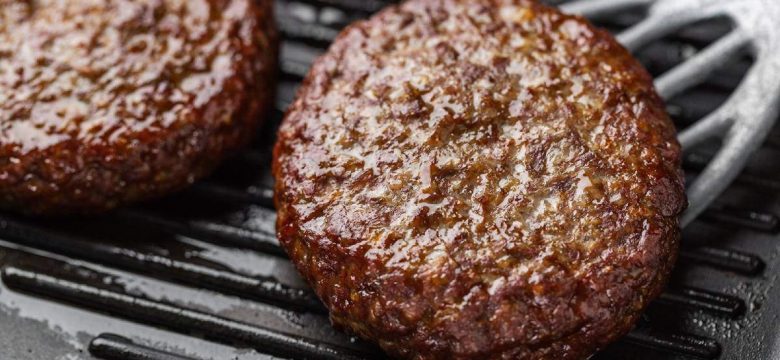 Lezzeti ünlü fast-food zincirlerine taş çıkartıyor! Evde hamburger köftesi hazırlamanın püf noktaları…