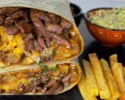 Bir ısırık alanın lezzetten damakları çatlıyor! Tavuk Buritto’nun detaylı tarifi…