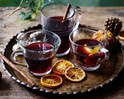 Soğuk Kış Aylarının Vazgeçilmez Lezzeti Sıcak Şarap Hakkında Bilmeniz Gereken 10 Gerçek