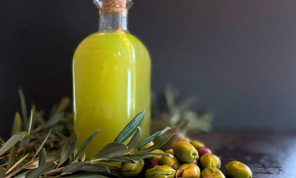 Soğuk Sıkım Taş Baskı Zeytinyağı Nedir? Nasıl Yapılır, Anlaşılır?