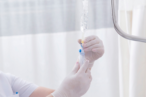 serum taktırmak orucu bozar mı