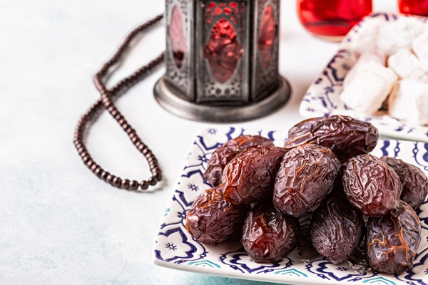 arefe günü oruç tutulur mu