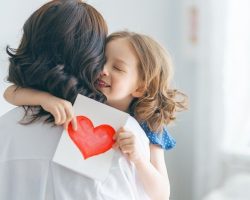 Anneler Günü Mesajları: Resimli, Kısa, Duygusal