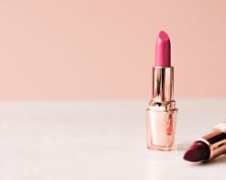 Oruçluyken Ruj Sürmek Orucu Bozar Mı?