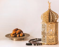 Seferi iken Oruç Tutulur Mu, Kaç Km Geçerli? Şartları