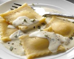 Mantar Ve Ceviz Dolgulu Ravioli Tarifi