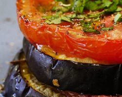 Patlıcan Yemekleri – Fırında Domatesli Patlıcan Tarifi