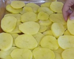 AKŞAMA NE PİŞİRSEM ?ENFES BİR FIRIN YEMEĞİ 👌FIRINDA MANTARLI PATATES OTURTMA