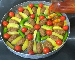 Fırında İzmir Köfte Tarifi 💯 Davet Sofralarının Sevilen Yemeği/Yemek Tarifleri Fırın Yemekleri