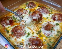 YOK BÖYLE LEZZET👌YEMEK İÇİN SABIRSIZLANACAKSINIZ Fırında Püreli Kaşarlı Köfte Tarifi/Yemek Tarifleri