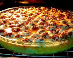 AKŞAMA NE YAPSAM DİYENLER İÇİN TARİF SORDURAN BİR ANA YEMEK