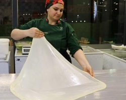 Aman dikkat! Bayramda tatlı yerken sağlığınızdan olmayın