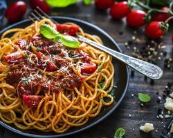 Soslu makarna tarifi: Soslu makarna nasıl yapılır?