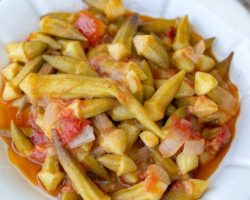 Zeytinyağlı Taze Bamya Yemeği Tarifi