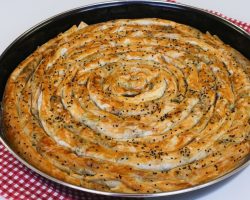 Ispanaklı Börek Tarifi | Nasıl Yapılır?