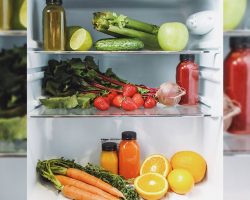 Buzdolabına konulmaması gereken sebzeler neler? Soğuk ve nem ile ömürleri kısalar sebze ve meyveler