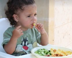 Çocuklara sağlıklı yiyecekleri sevdirecek besleyici tarifler! Mutfağınızda lezzetli bir maceraya hazır olun