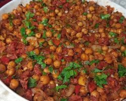 Yiyen etli sanıyor! İşte Urfalıların kahvaltıda tepsi tepsi yediği nohut tava tarifi