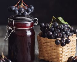 Meyve değil adeta doğal ilaç! Şifa deposu aronya ile reçel ve marmelat tarifi